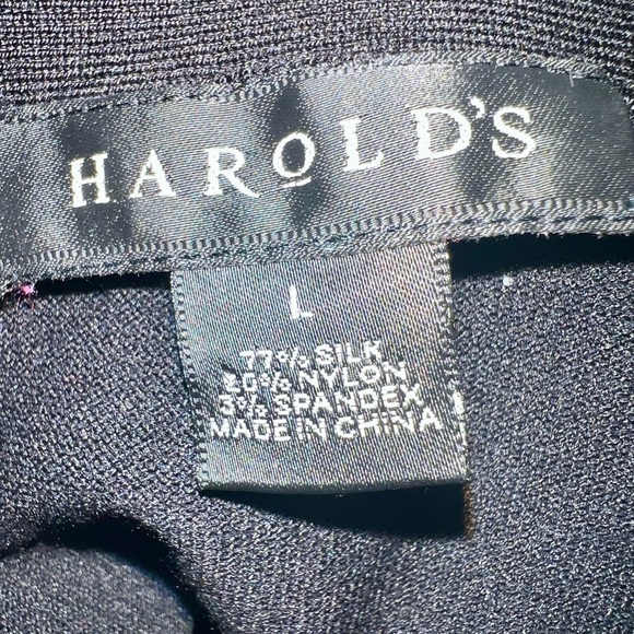 Harold’s Crew Neck Top - Picture 4 of 4